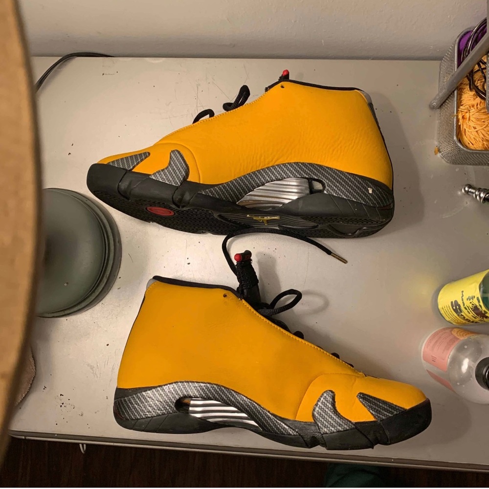 Shoes - Picture 4 of 8